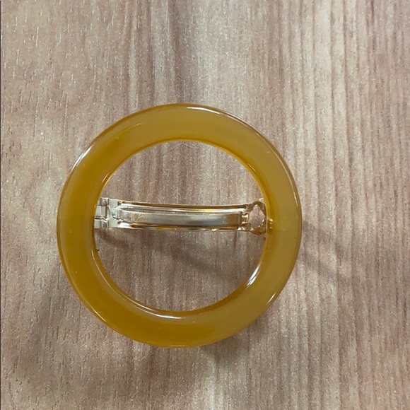 Madewell yellow/orange Acrylic Circle Barrette - Picture 5 of 8